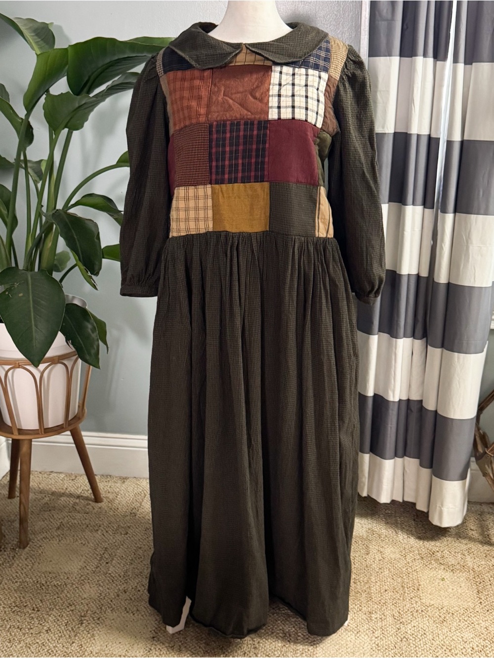 Vintage Prairie Maxi Dress Patchwork Quilted Olive Green Fits Large - Picture 9 of 9
